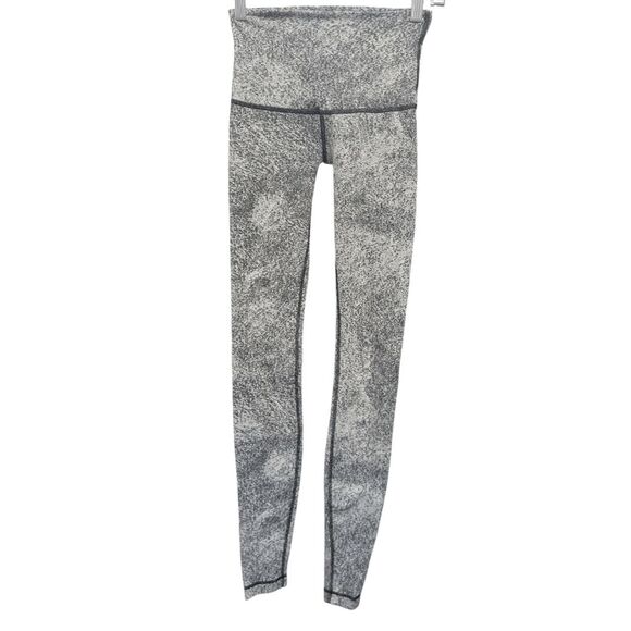 LULULEMON ATHLETICA Wunder Under (Hi-Rise) Pant 31' Size 4 - Picture 2 of 3